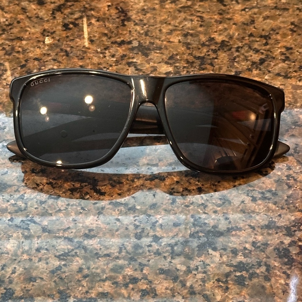 Gucci Black Sunglasses